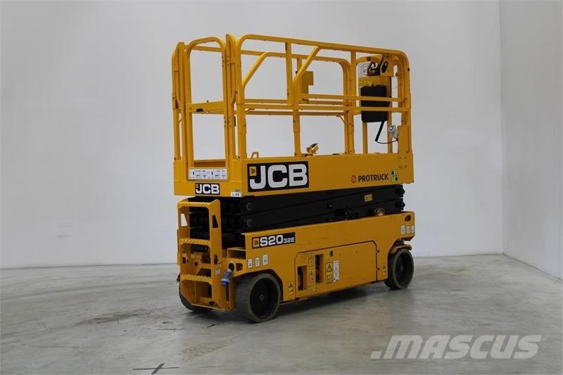 JCB S2032E Škaraste platforme