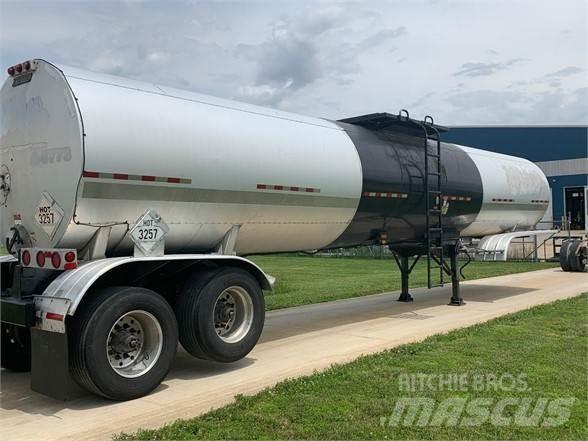 Etnyre ARA 7,250 Tanker poluprikolice
