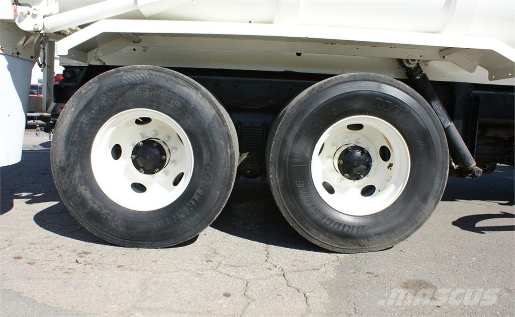 Mack LEU613 Kamioni za otpad