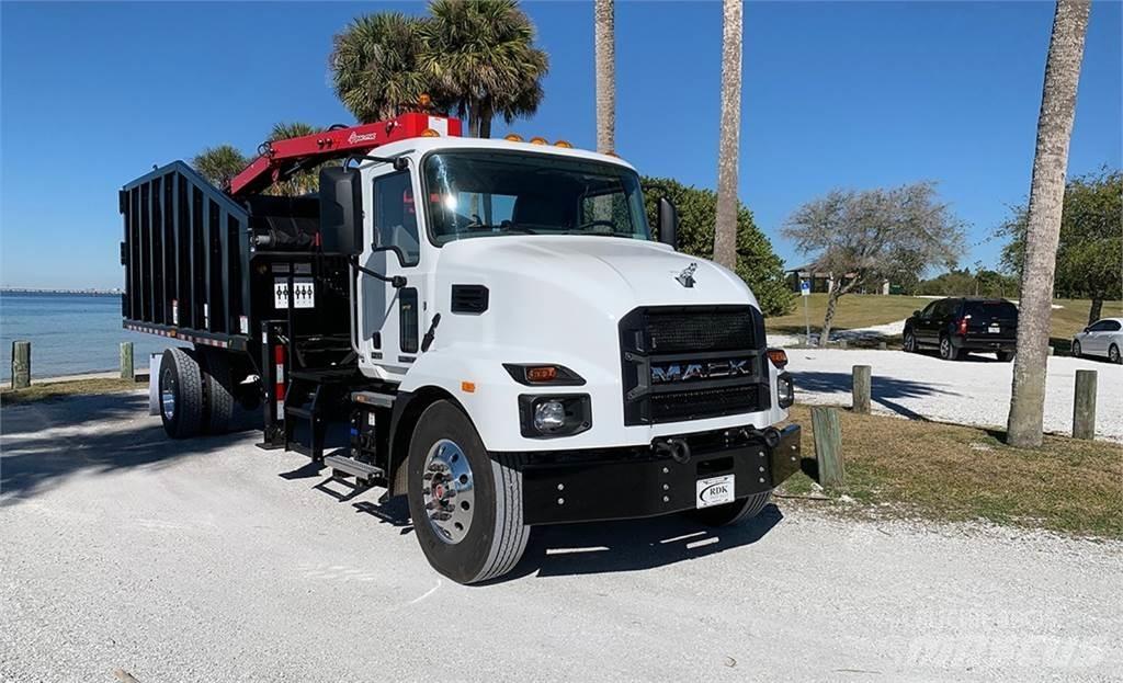 Mack MD6 Grabilice