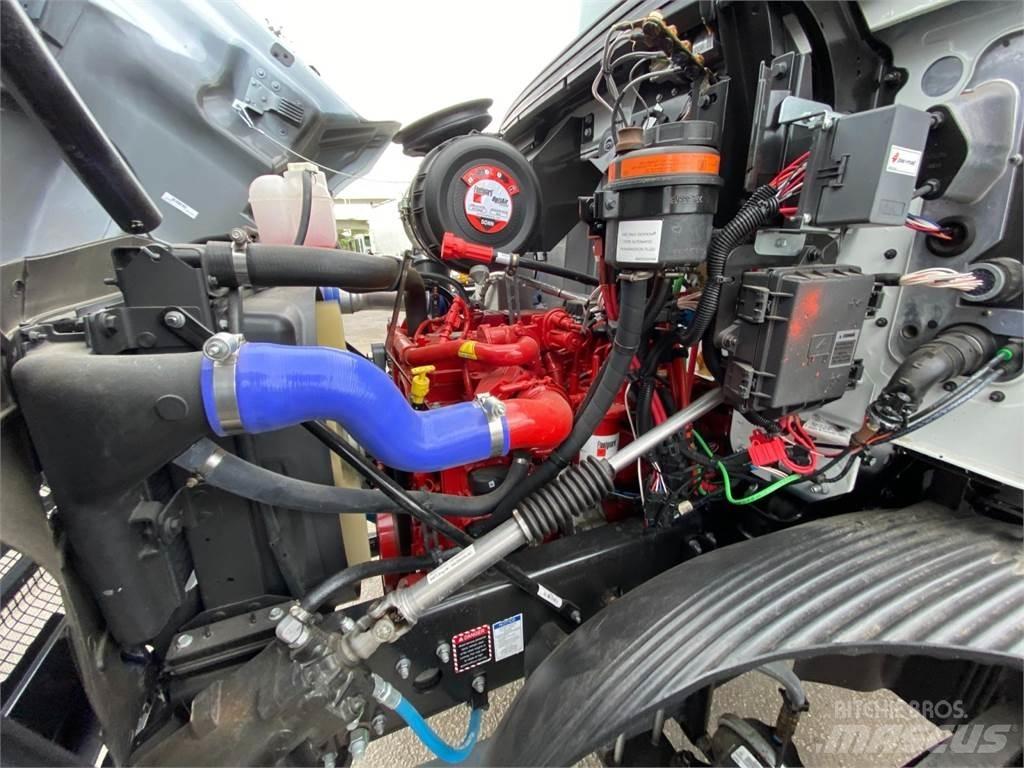Mack MD7 Grabilice