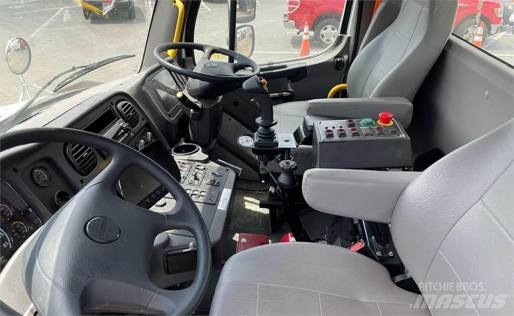 Peterbilt 520 Kamioni za otpad