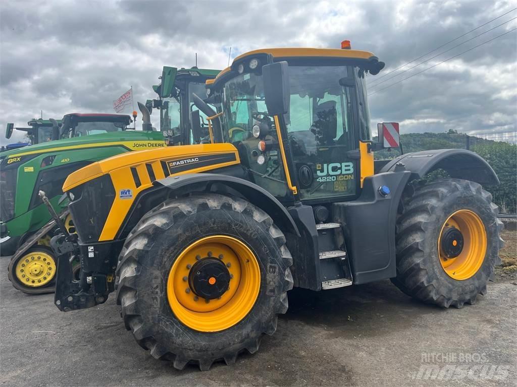 JCB 4220 Drugi strojevi za stoku i dodatna oprema