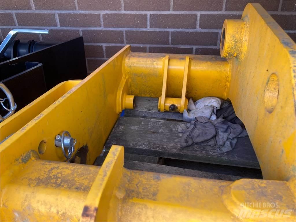 JCB Q-FIT Poljoprivreda – ostalo