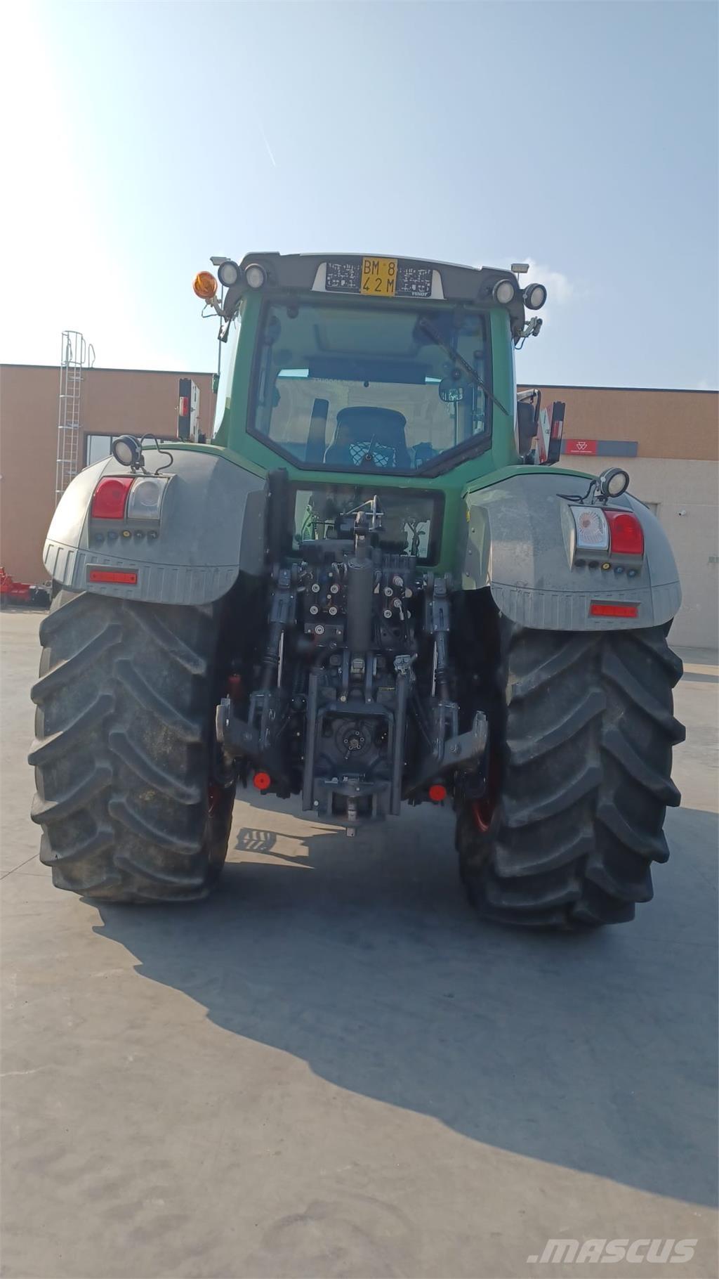 Fendt 828 SCR Traktori