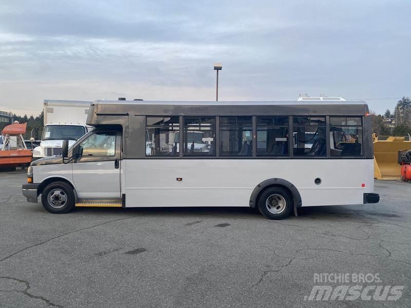 Chevrolet Express Mini autobusi