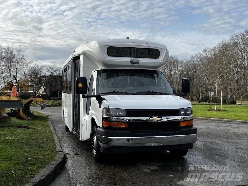 Chevrolet Express Mini autobusi