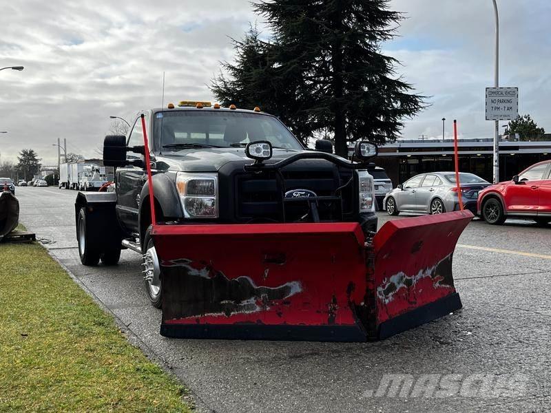 Ford F-550 Sniježne daske i  plugovi