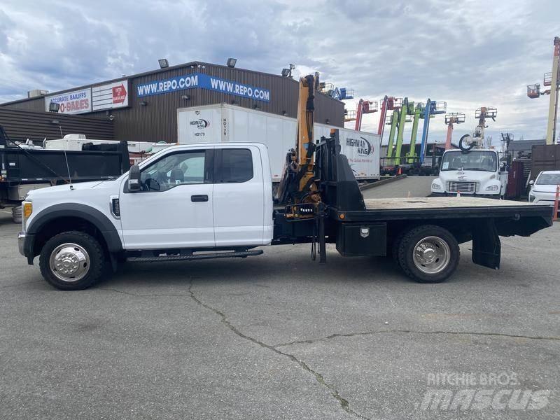 Ford F-550 Kamioni sa kranom