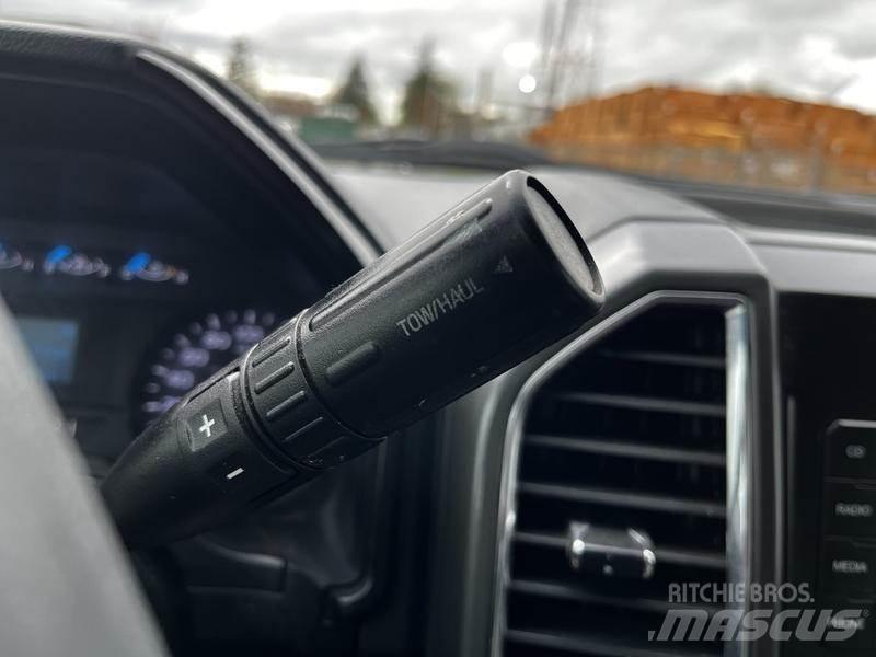 Ford F-550 Kamioni sa otvorenim sandukom