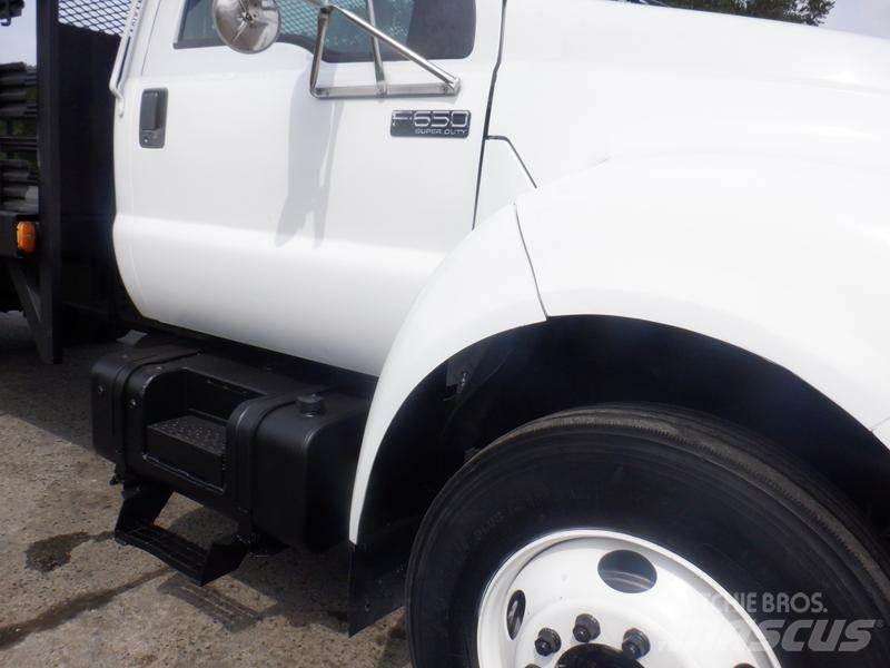 Ford F-650 Kamioni sa otvorenim sandukom