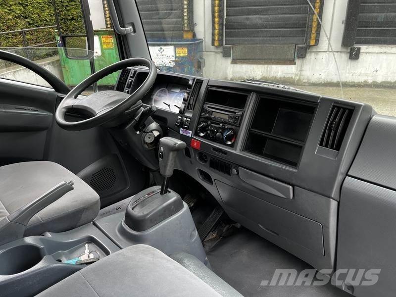 Isuzu NPR Dostavna vozila / kombiji