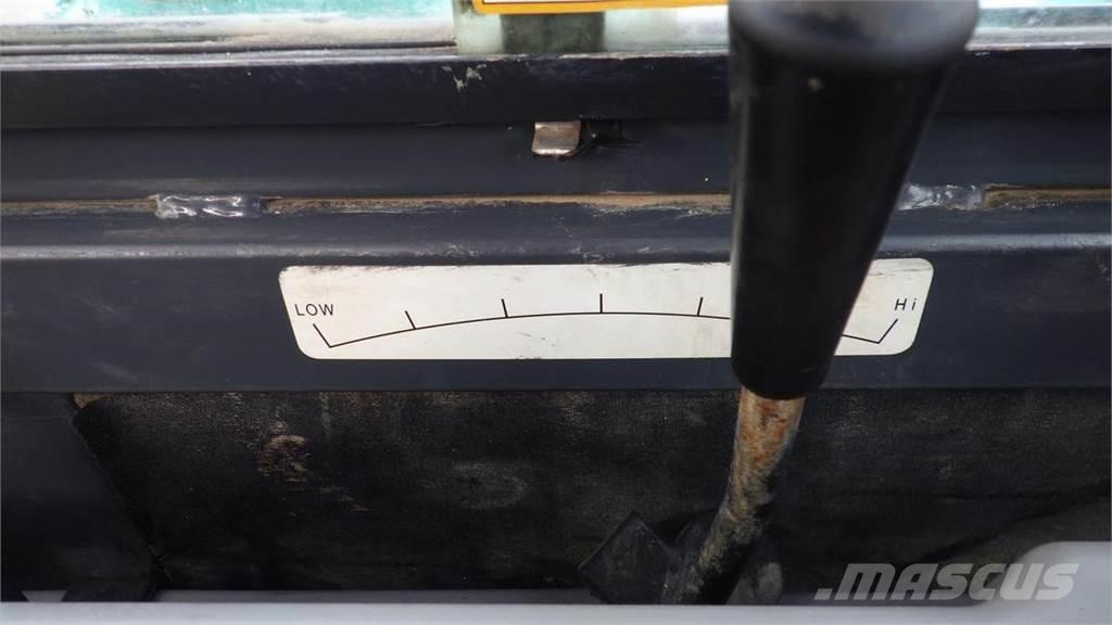 Kobelco SK60-8 Bageri gusjeničari