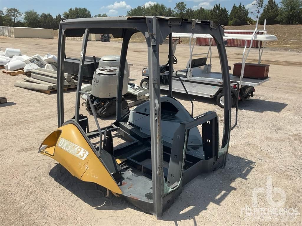  7 ft Kabine i unutrašnjost