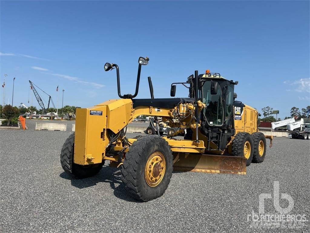 CAT 140M2 AWD Grejderi