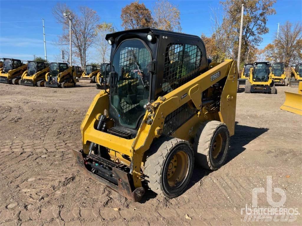 CAT 226D3 Skid steer mini utovarivači