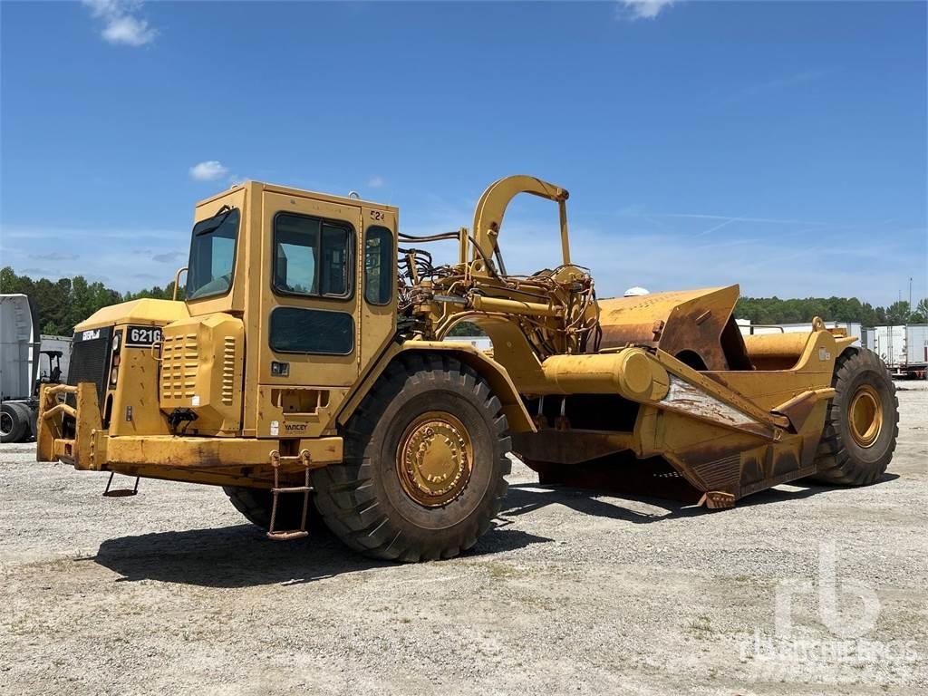 CAT 621G Strugači