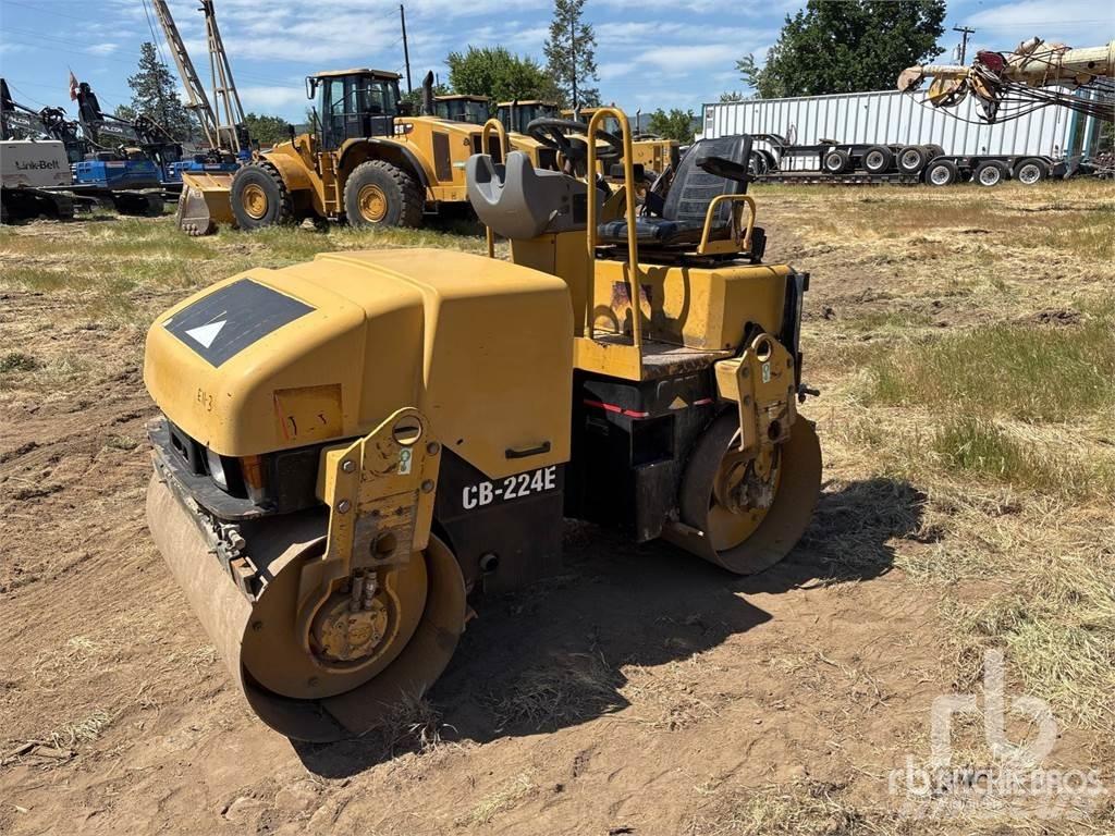 CAT CB224E Valjci sa dvojnim bubnjem