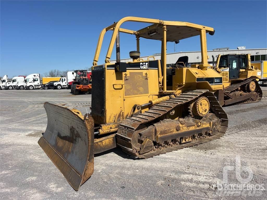 CAT D5MXL Buldožeri gusjeničari