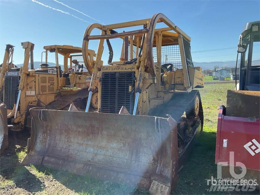 CAT D6H Buldožeri gusjeničari