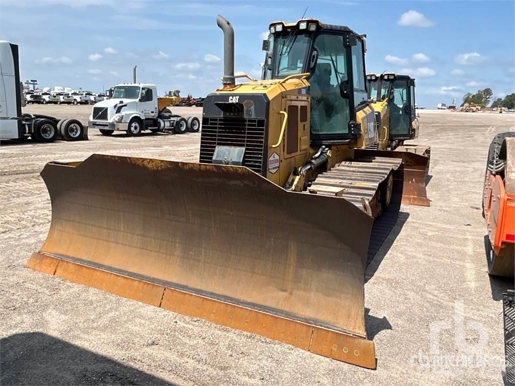 CAT D6K2 LGP Buldožeri gusjeničari
