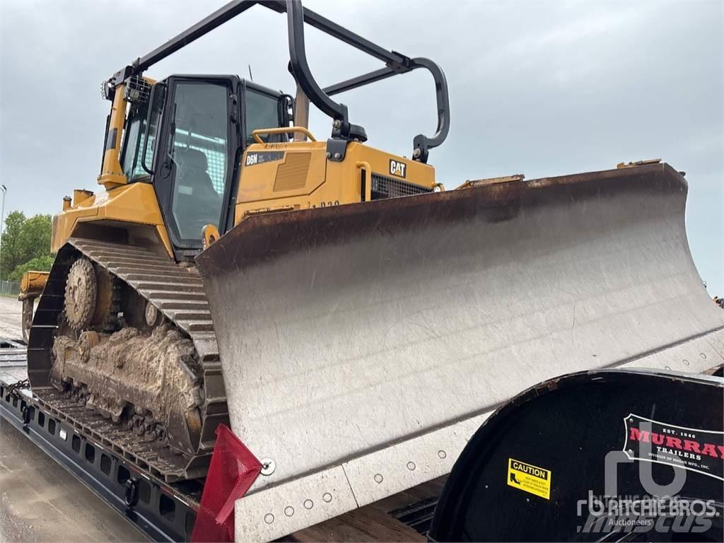 CAT D6N XL Buldožeri gusjeničari