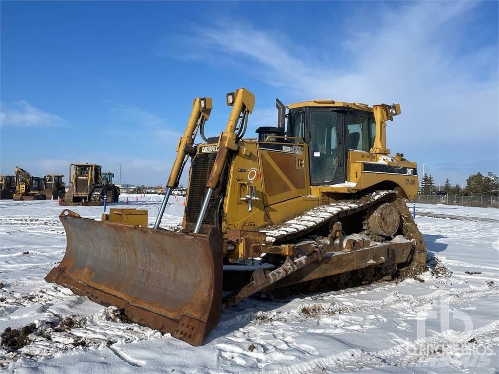 CAT D8T Buldožeri gusjeničari