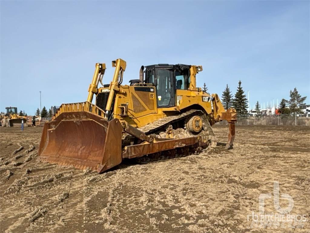 CAT D8T Buldožeri gusjeničari