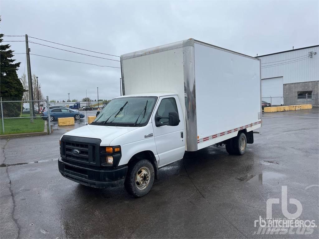 Ford E-450 Dostavna vozila / kombiji