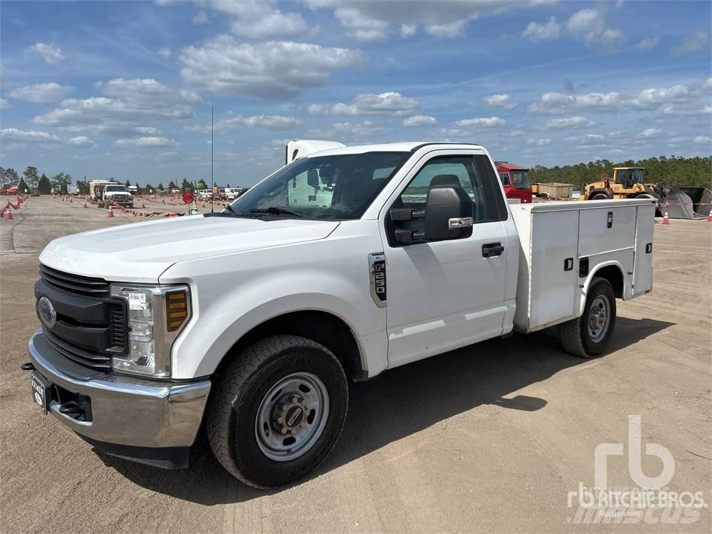 Ford F-250 Komunalna vozila