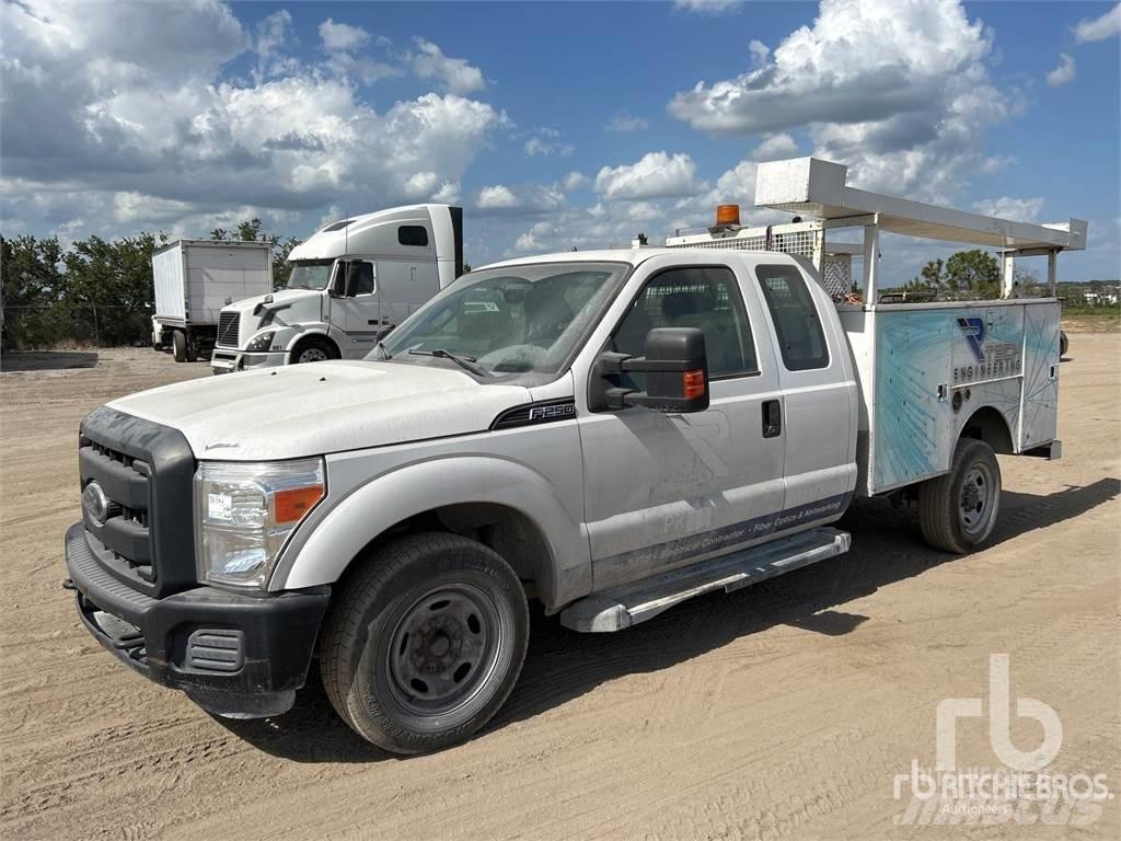 Ford F-250 Komunalna vozila