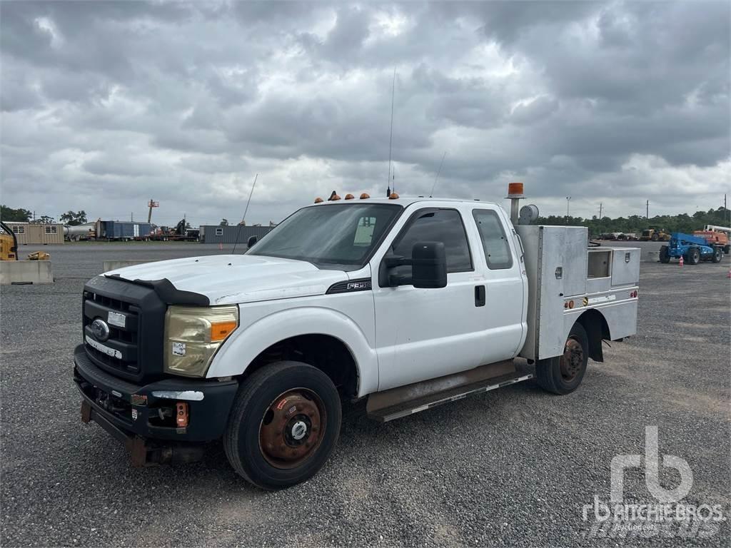 Ford F-350 Komunalna vozila