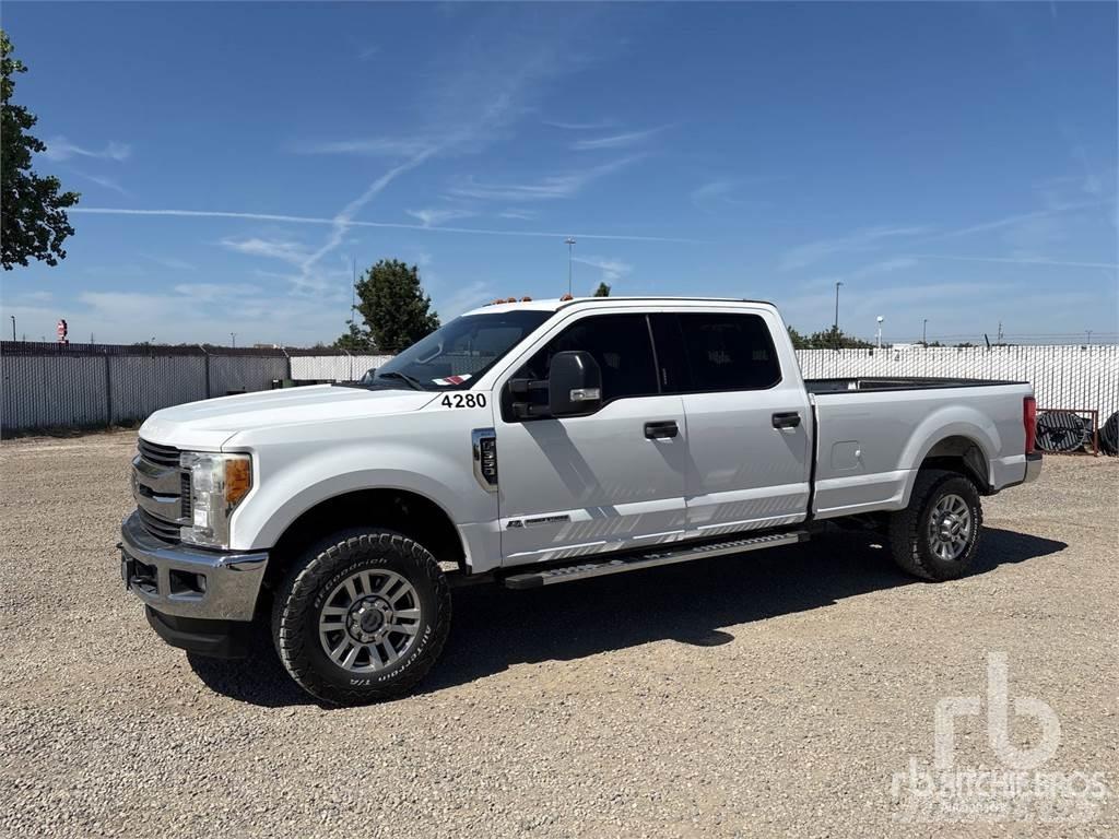Ford F-350 Kiperi