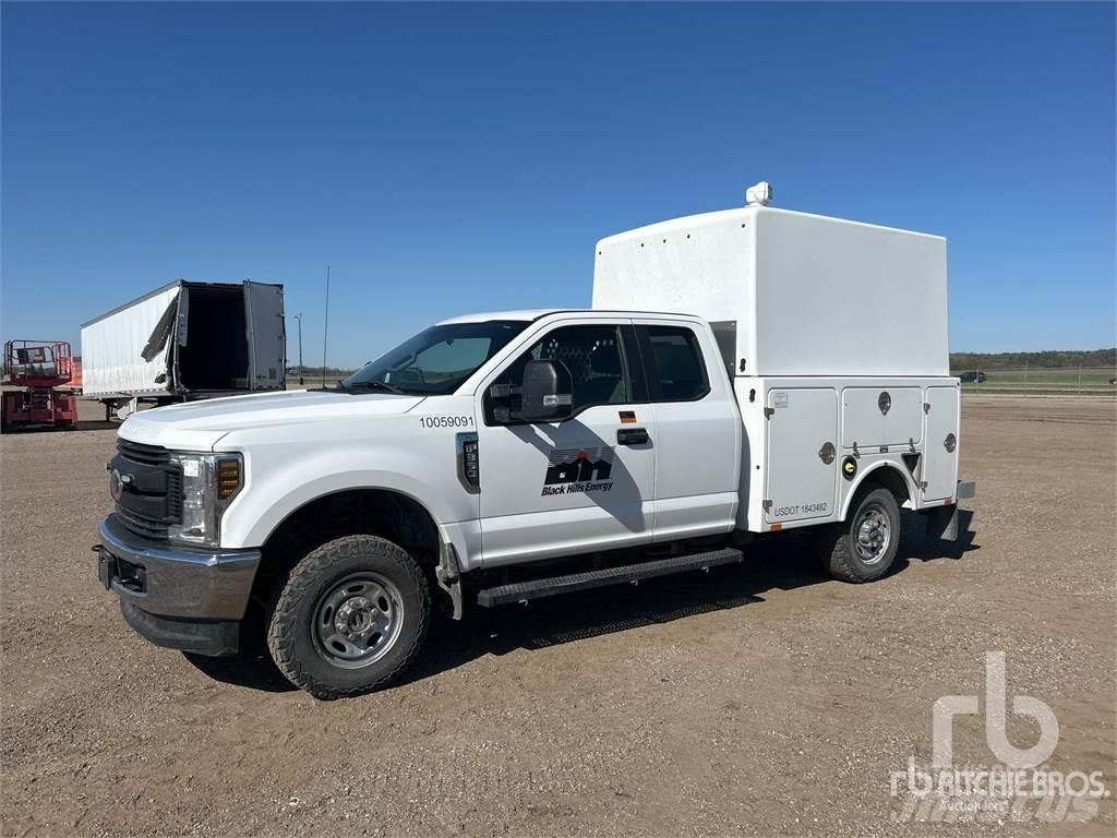 Ford F-350 Komunalna vozila