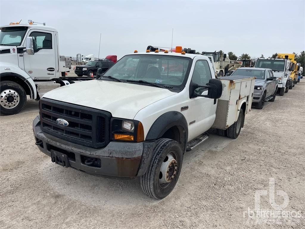 Ford F-450 Komunalna vozila