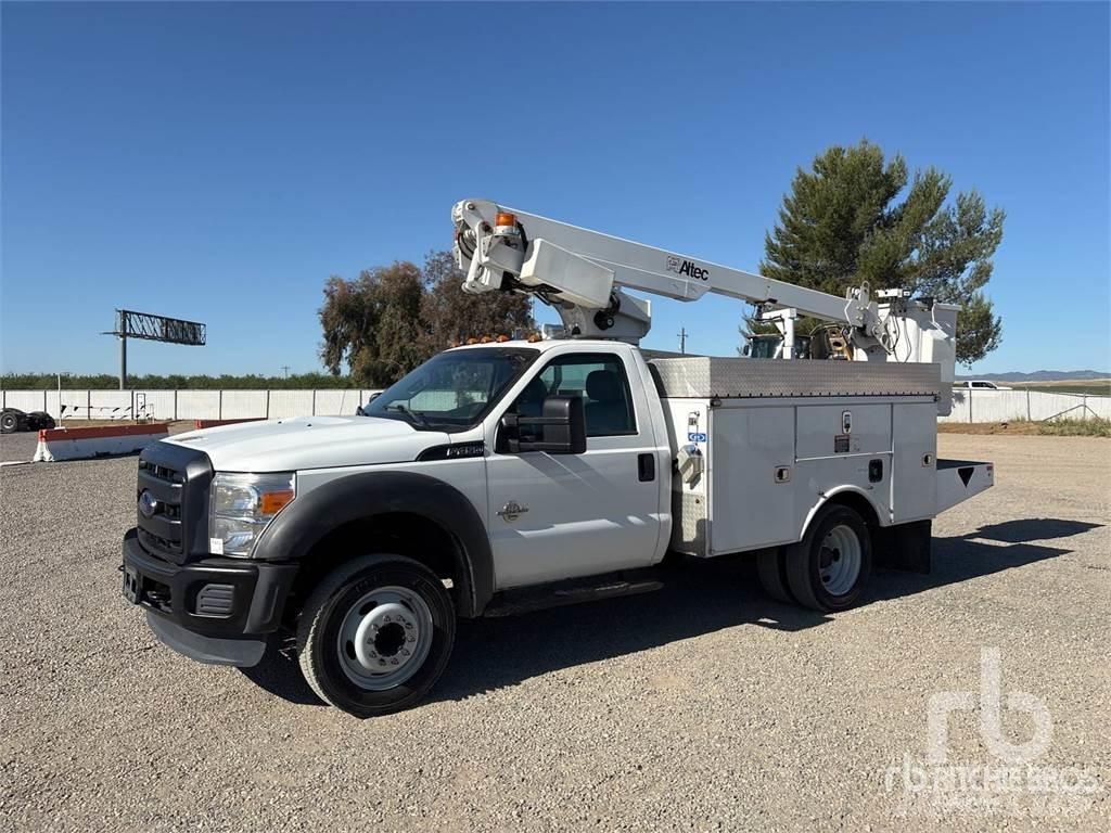 Ford F-450 Vučne prikolice se podiznom košarom