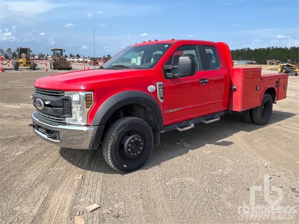 Ford F-450 Komunalna vozila