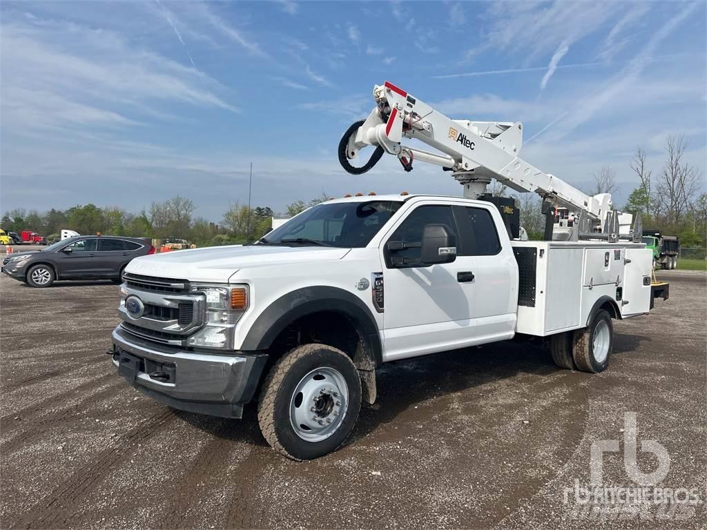 Ford F-550 Vučne prikolice se podiznom košarom