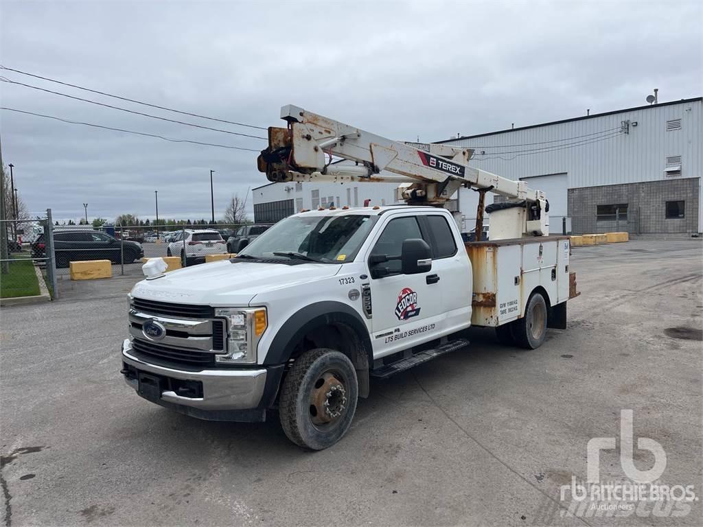 Ford F-550 Vučne prikolice se podiznom košarom