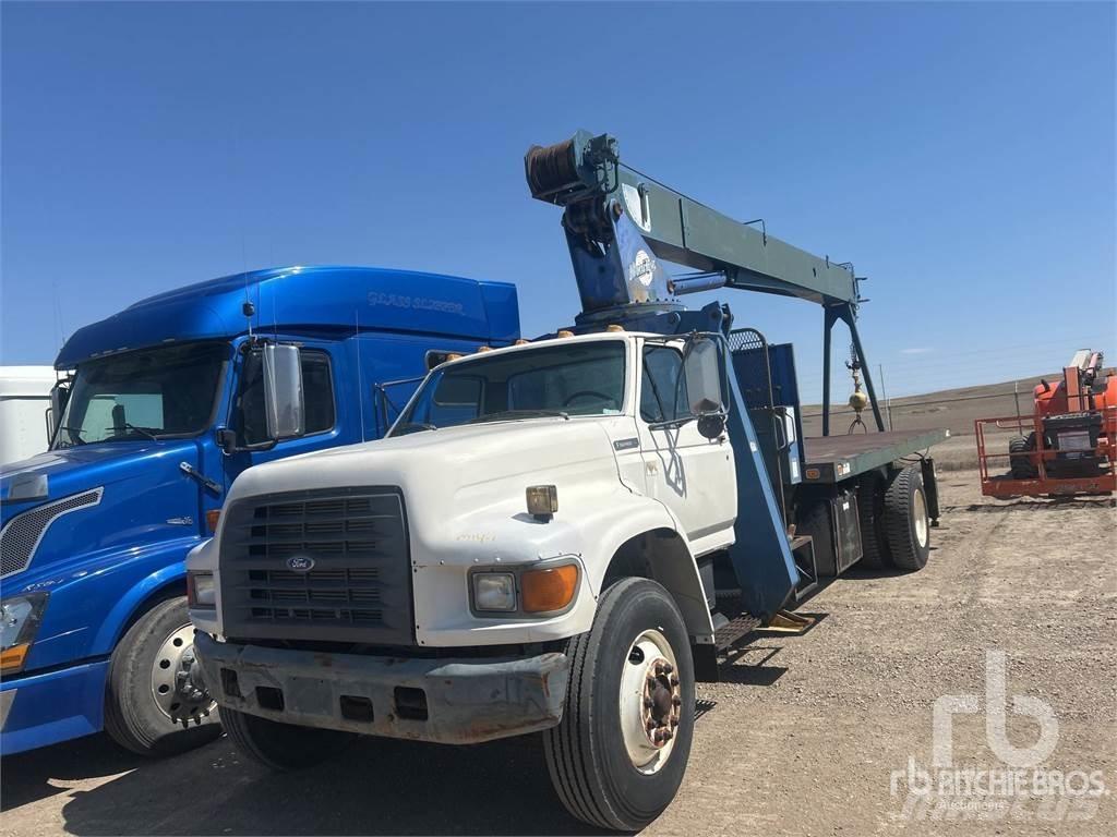 Ford F800 Kamioni sa kranom
