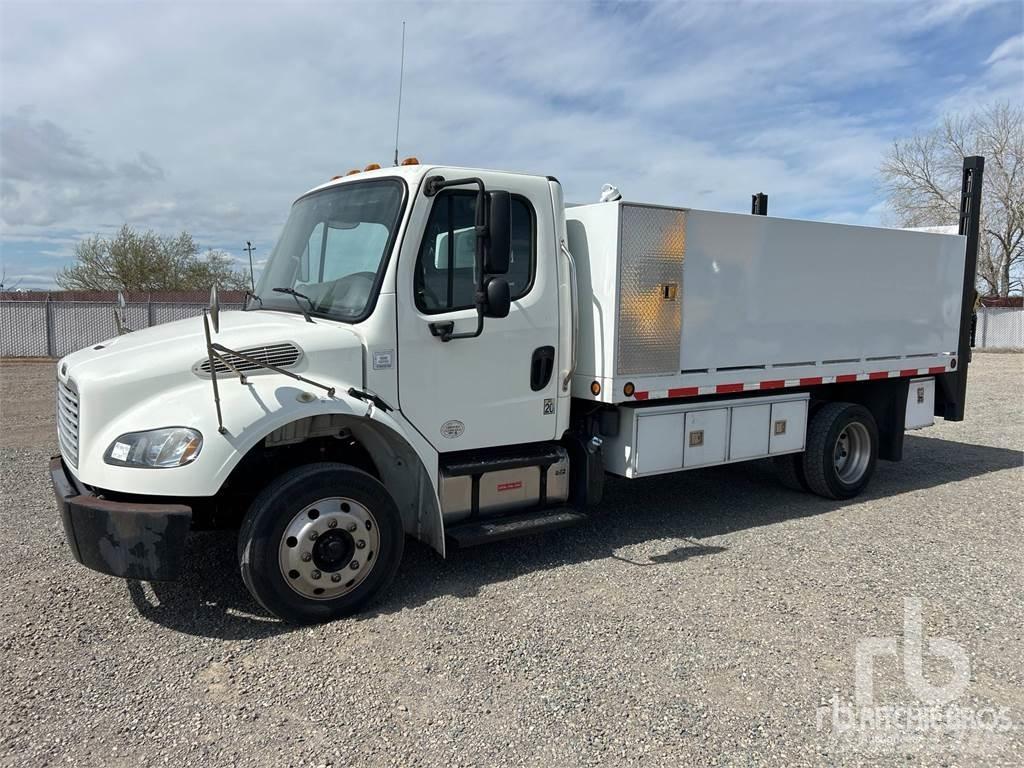 Freightliner M2 Kamioni sa otvorenim sandukom
