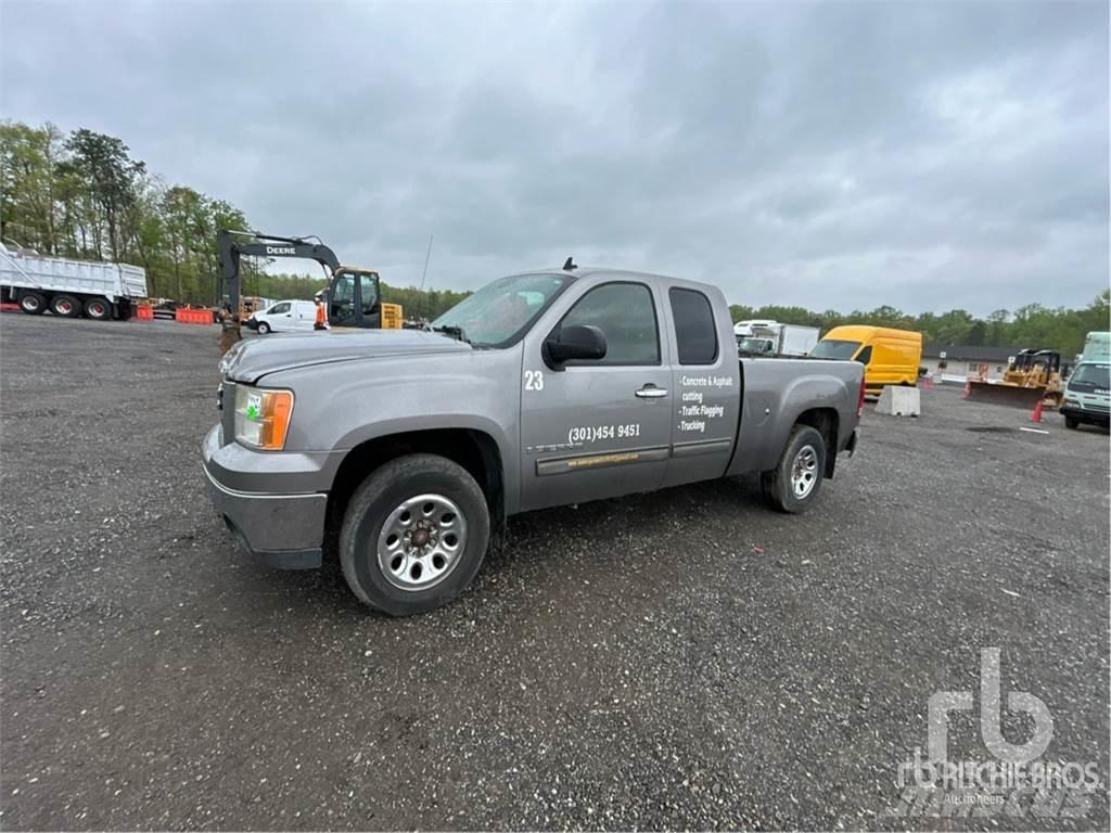 GMC SIERRA 1500 Kiperi