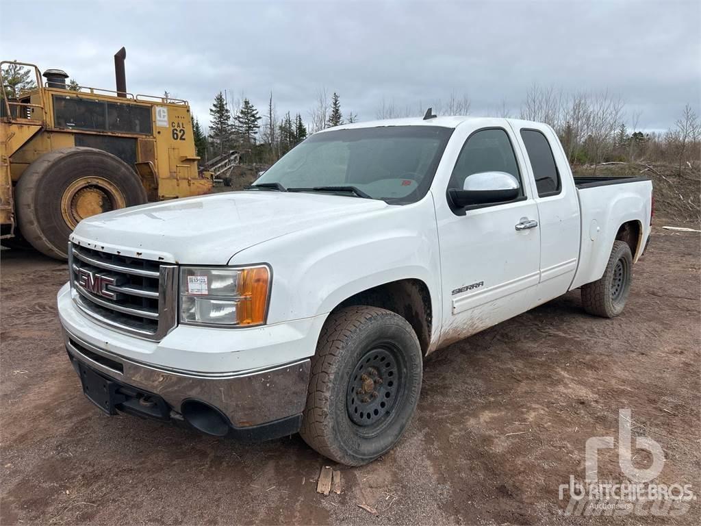 GMC SIERRA 1500 Kiperi