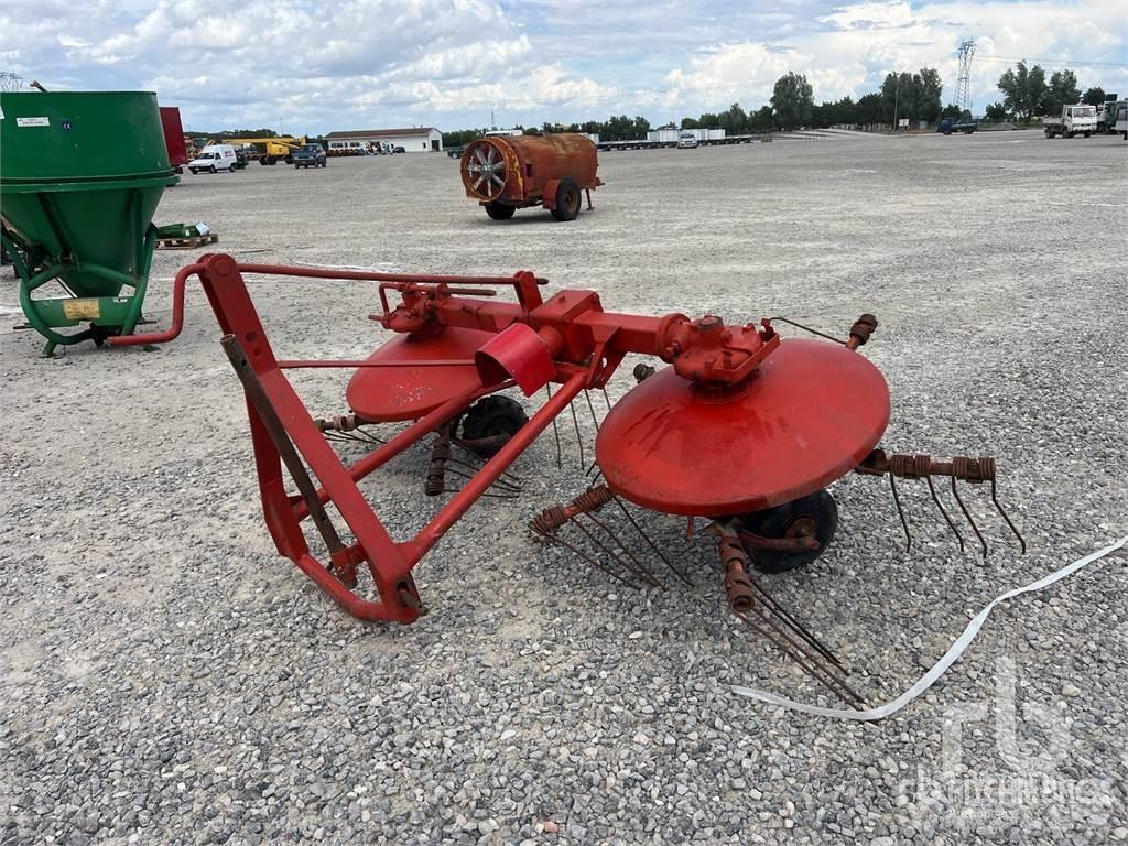  Hay Spreader Ostali poljoprivredni strojevi