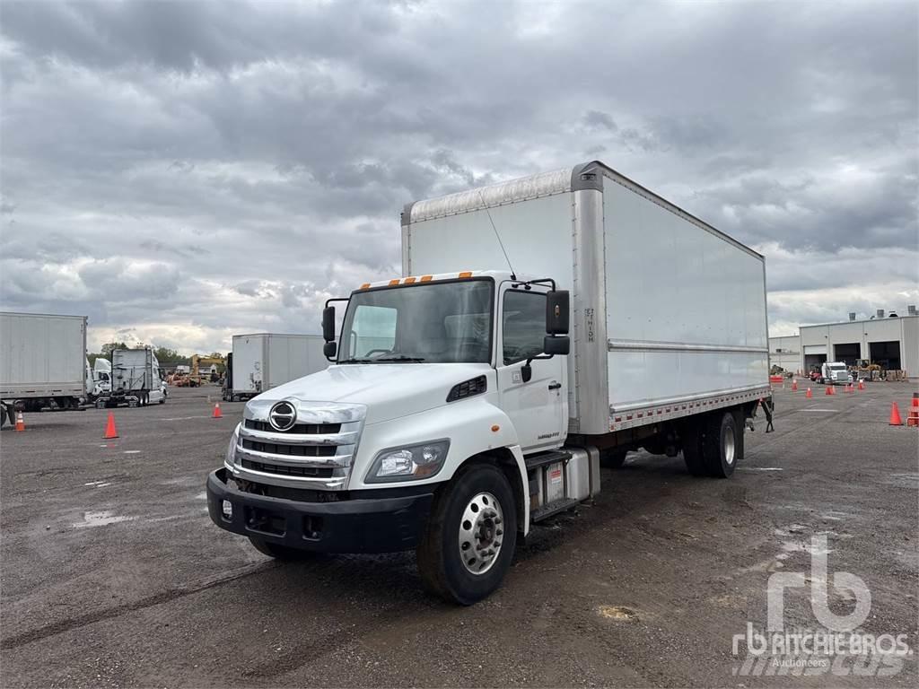 Hino 338 Dostavna vozila / kombiji