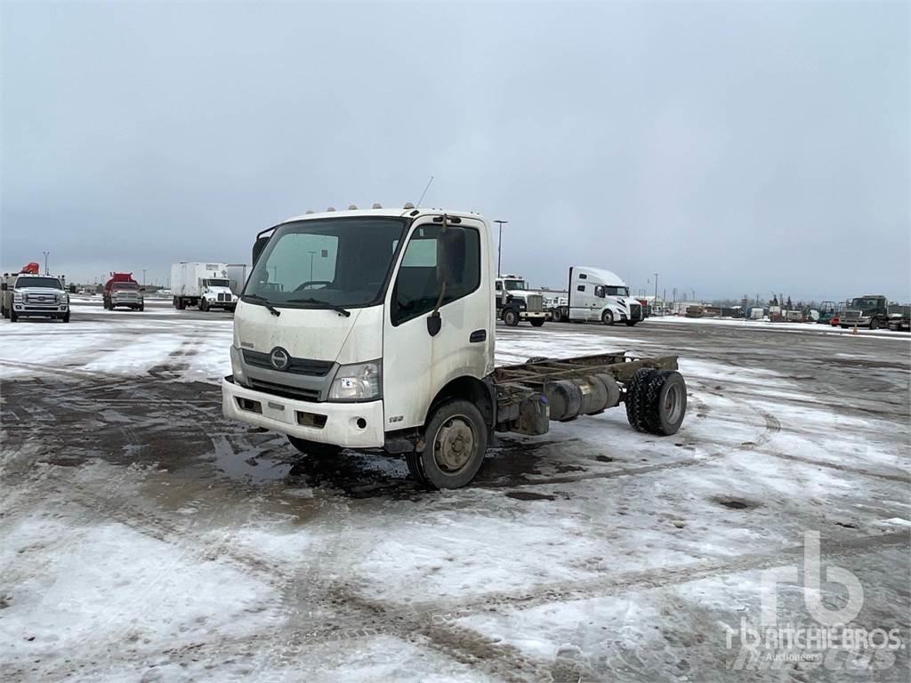 Hino XJC740 Kamioni-šasije