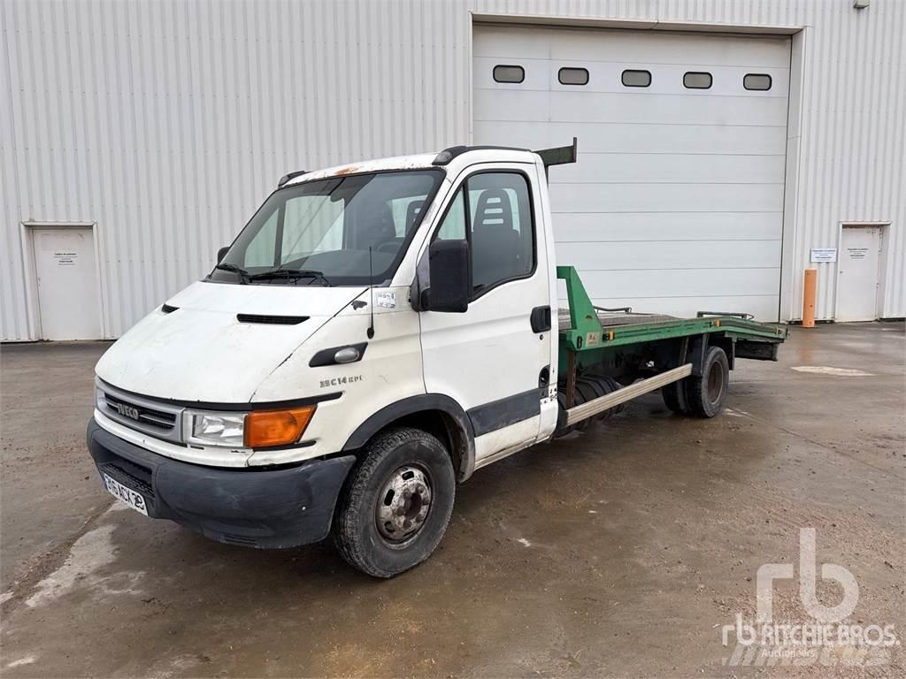 Iveco 35C14HPI Kamioni s ravnim pločom / vitlom