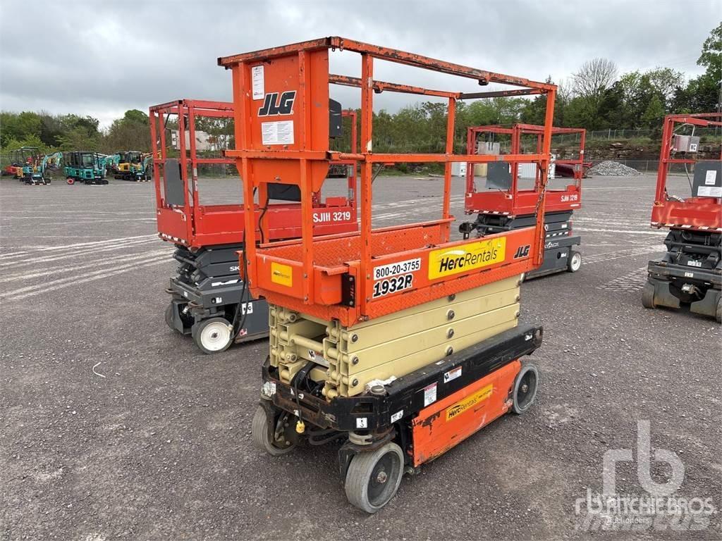 JLG 1932R Škaraste platforme