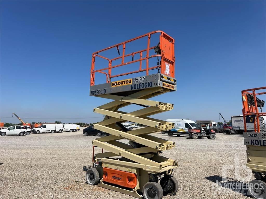 JLG 2630ES Škaraste platforme