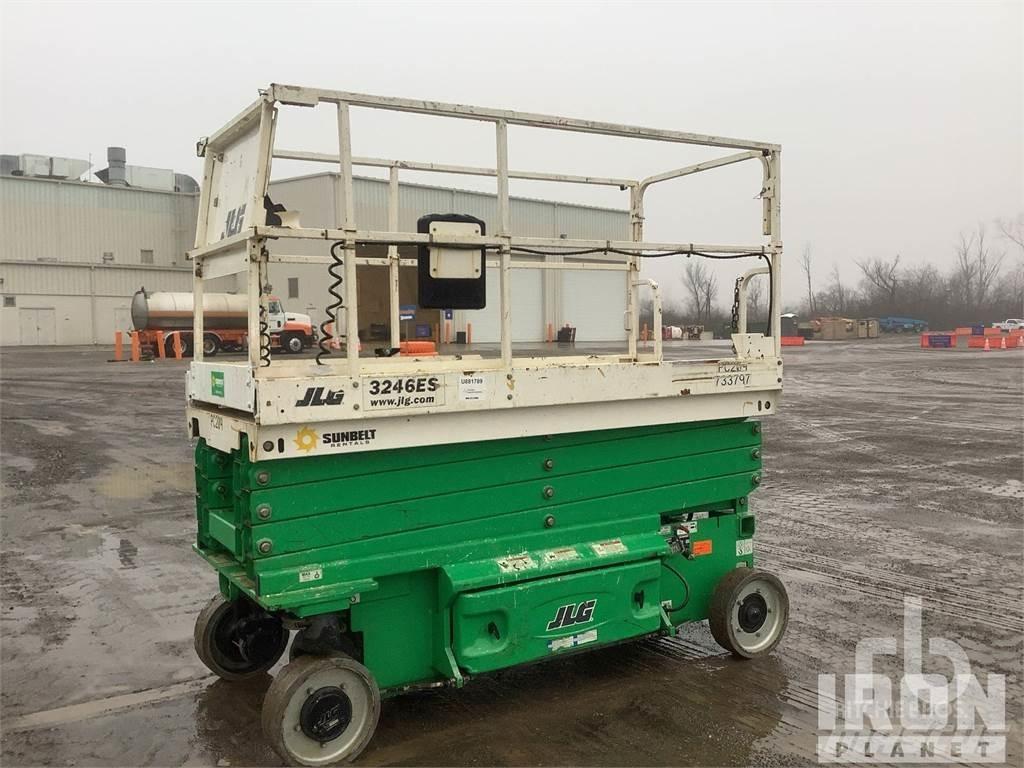 JLG 3246ES Škaraste platforme